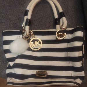 Michael kors marina medium tote purse
